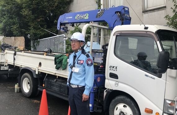 学生からシニアの方まで幅広く枚方市で募集しています | 寝屋川市の安心安全を守る株式会社A.R.S.警備保障
